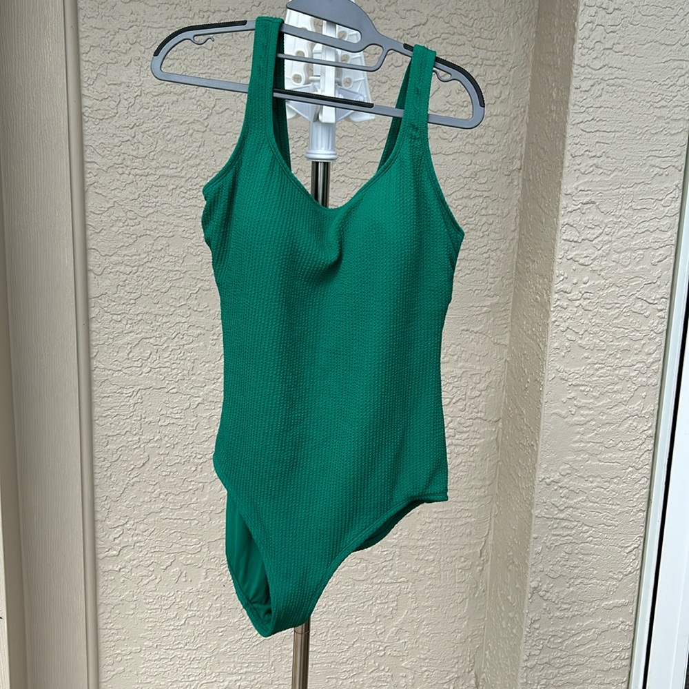 Plus size green textured swimsuit